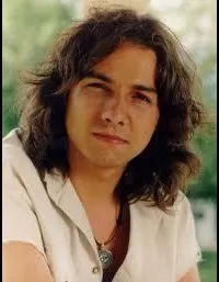 영화배우인 페르난 미라스의 대표 이미지