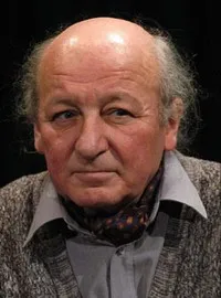 영화배우인 예시 라핀스키의 대표 이미지