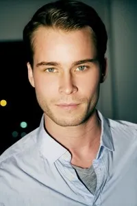 영화배우인 토르 크리스티안손의 대표 이미지