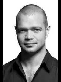 영화배우인 요하네스 하우쿠르 요하네손의 대표 이미지