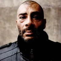 영화배우인 장-미셸 코레이아의 대표 이미지