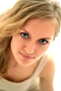 영화배우인 엘리사 뵈허르의 대표 이미지