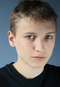 영화배우인 에른스트 움하우어의 대표 이미지