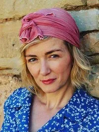 시나리오작가인 아드리아나 매토시의 대표 이미지