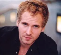 영화배우인 라이언 스판의 대표 이미지