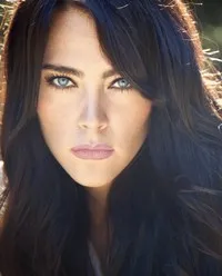 영화배우인 나딘 크라커의 대표 이미지