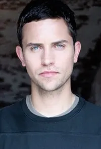 시나리오작가, 영화배우인 브라이언 펫소스의 대표 이미지