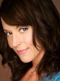 영화배우인 앨리스 리트벨드의 대표 이미지