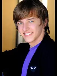 영화배우인 앤드류 록리지의 대표 이미지