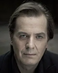 영화배우인 조너선 핸슬러의 대표 이미지