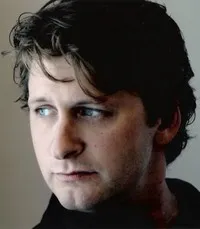 영화배우인 피터 홀든의 대표 이미지