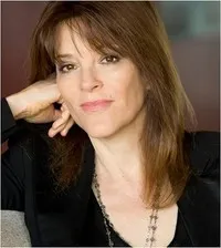 화제인물인 마리안 윌리엄슨의 대표 이미지