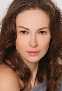 영화배우인 크리스틴 티자드의 대표 이미지