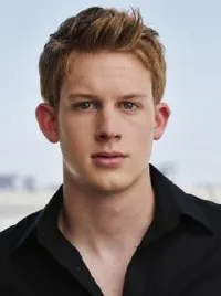 영화배우인 크리스 셰필드의 대표 이미지