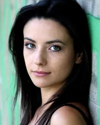 영화배우인 피오나 라이언의 대표 이미지