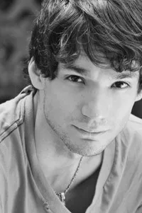 영화배우인 빅토르 안드레 튀르종-트렐레스의 대표 이미지