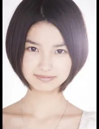 영화배우인 미네 아즈사의 대표 이미지