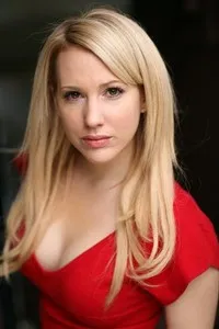 영화배우인 레베카 퍼디낸도의 대표 이미지