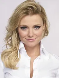 영화배우인 히히 라베리의 대표 이미지