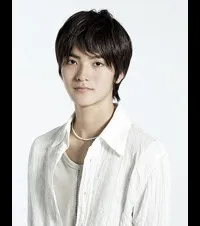 영화배우인 야마모토 료스케의 대표 이미지