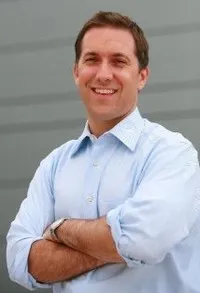 화제인물인 데이브 아론버그의 대표 이미지