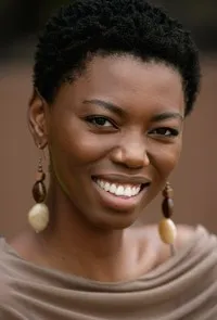 영화배우인 리라 모라포의 대표 이미지