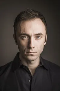 영화배우인 마리우스 비자우의 대표 이미지