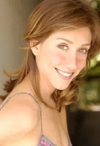 영화배우인 모건 미드의 대표 이미지