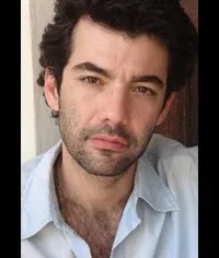 영화배우인 구스타보 마샤도의 대표 이미지