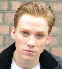 영화배우인 조 콜의 대표 이미지