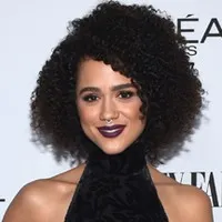 영화배우인 나탈리 엠마뉴엘의 대표 이미지