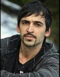 영화배우인 줄리오 안드라데의 대표 이미지