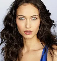 영화배우인 팔로마 거즈만의 대표 이미지