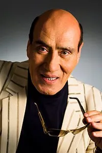 영화배우인 딘무하메트 아히모프의 대표 이미지