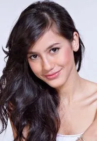 영화배우인 페비타 에일린 피어스의 대표 이미지