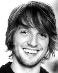 영화배우인 토비 맨리의 대표 이미지