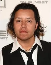 영화배우인 카를로스 라미레즈의 대표 이미지