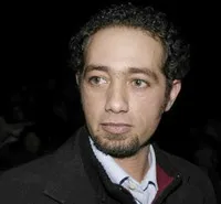 영화배우인 라픽 부브케르의 대표 이미지