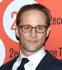 영화배우인 케빈 이솔라의 대표 이미지