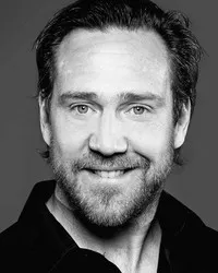 영화배우인 예스페르 바르크셀리우스의 대표 이미지