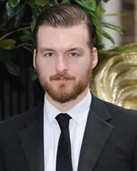 영화배우인 맷 스토키의 대표 이미지