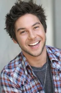 영화배우인 클레이턴 라두에의 대표 이미지