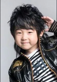 영화배우인 왕일명의 대표 이미지