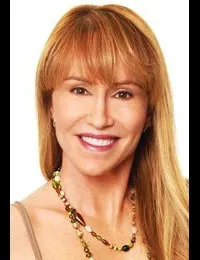 영화배우인 카티아 루이스의 대표 이미지