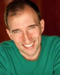 영화배우인 숀 스펜스의 대표 이미지