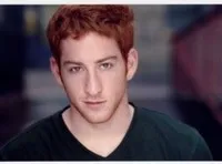 영화배우인 제이 데보레의 대표 이미지