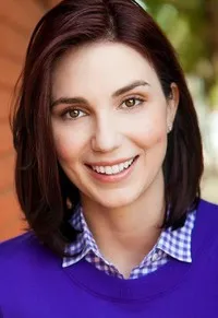 영화배우인 서맨사 스튜어트의 대표 이미지