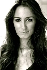 영화배우인 크리스티나 덴턴의 대표 이미지