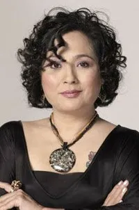 영화배우인 지나 알라자르의 대표 이미지