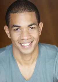 영화배우인 알라노 밀러의 대표 이미지